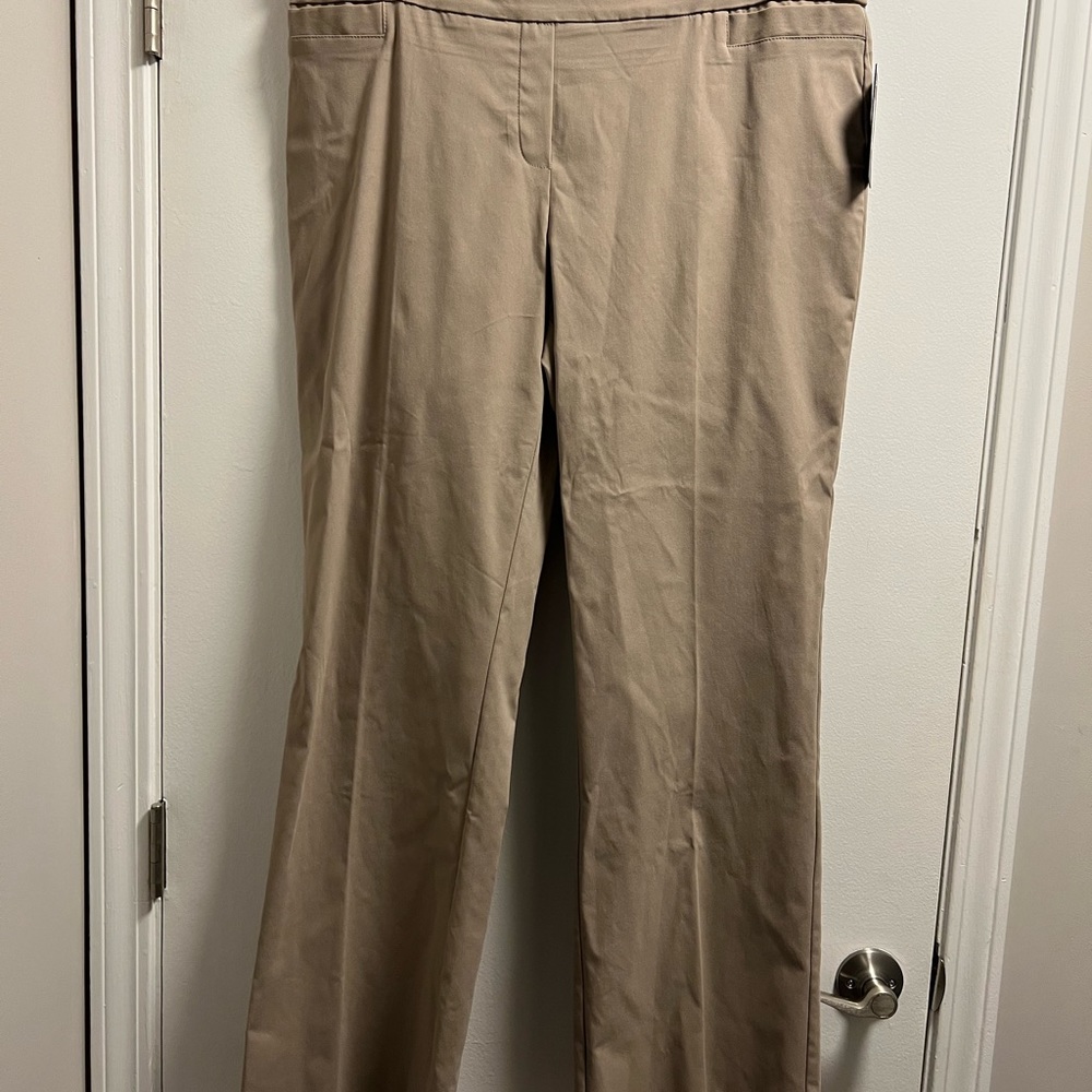 New Women’s Rekucci Stretch Beige Bootcut Dress Pants✅